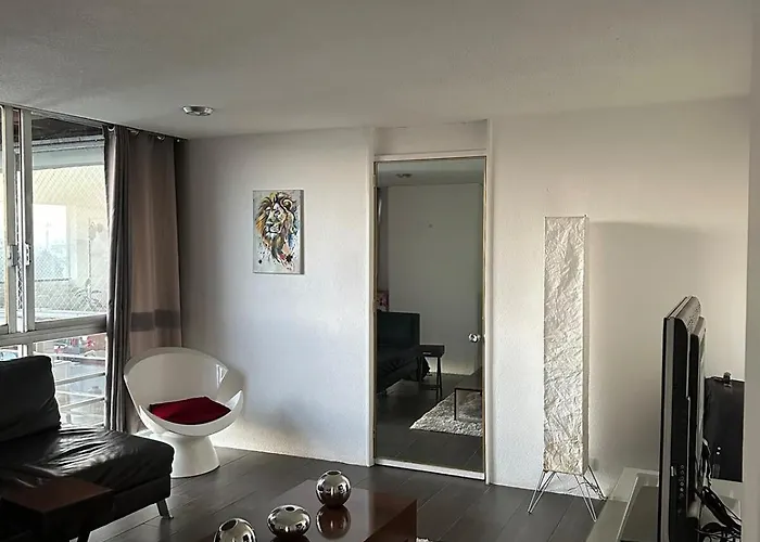 Bright Shelter In Del Valle, Panoramic Views